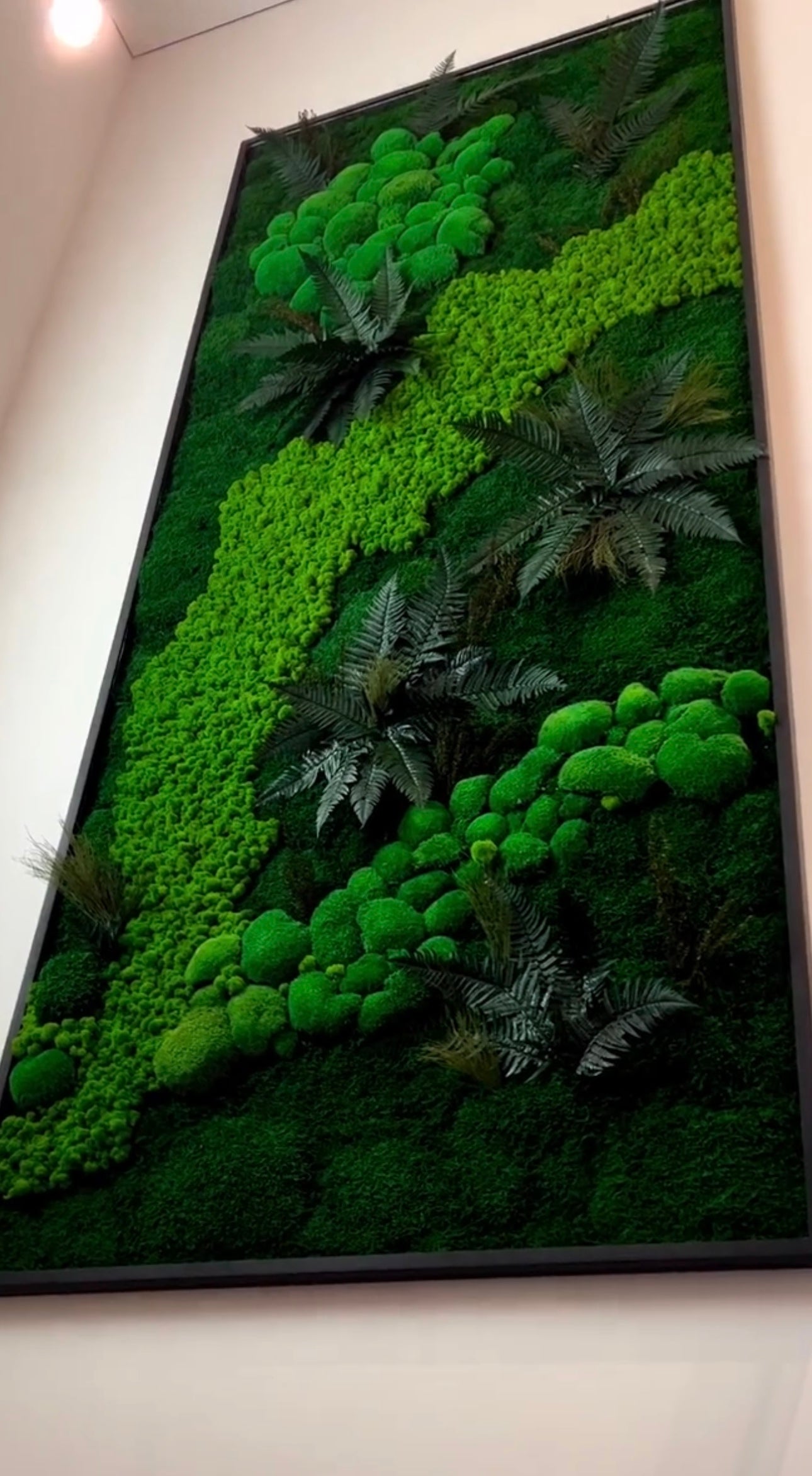 Individual project Preserved Moss Panels with Decorative Patterns